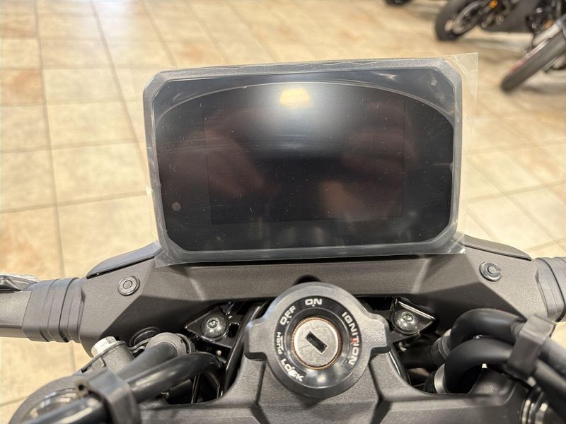 New 2025 Honda CB750 HORNET Image 26