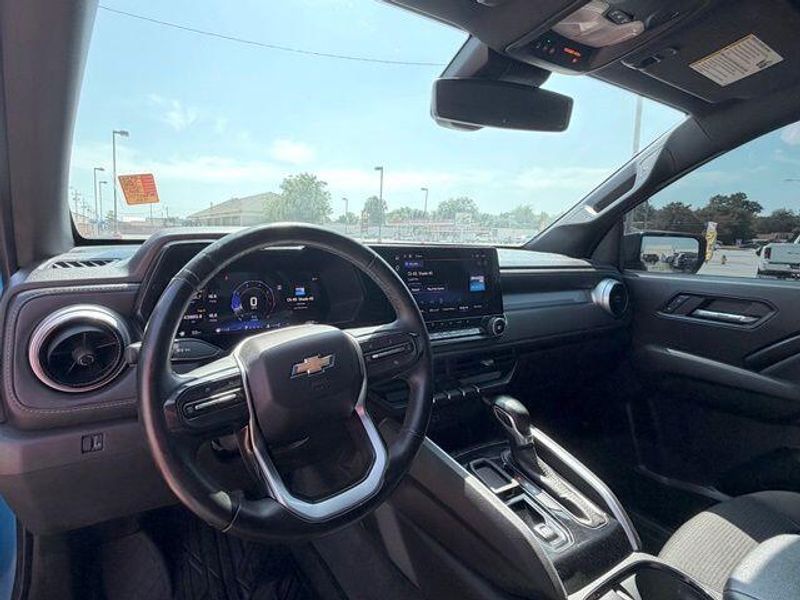 Used 2024 Chevrolet Colorado LTImage 10