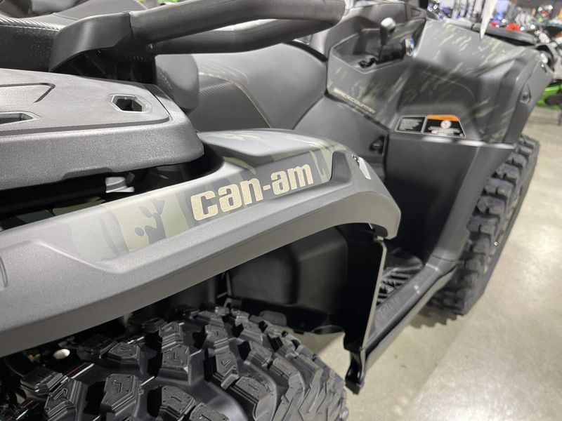New 2026 Can-Am OUTLANDER MAX BACKCOUNTRY 1000R Image 17