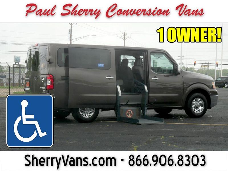 2017 Nissan NV Passenger NV3500 HD SVImage 1