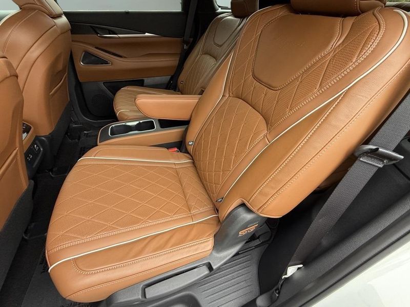 2023 INFINITI QX60 AutographImage 32