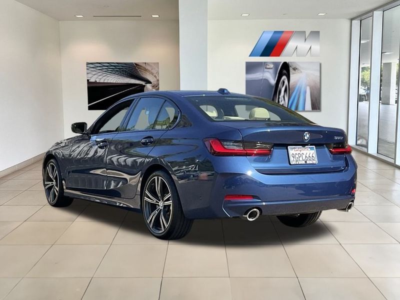 2023 BMW 3 Series 330iImage 5