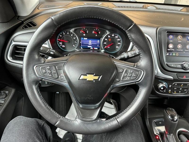 2021 Chevrolet Equinox LTImage 2