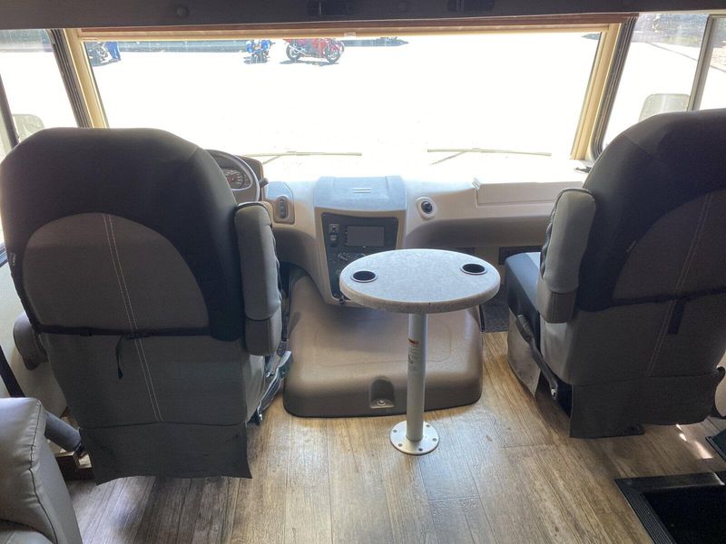 Used 2018 FOREST RIVER FR3 29DS Image 5