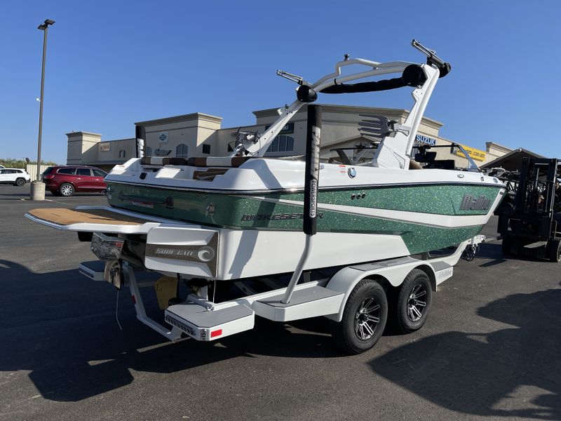 2024 MALIBU 21 LX  in a WHITE exterior color. Family PowerSports (877) 886-1997 familypowersports.com 