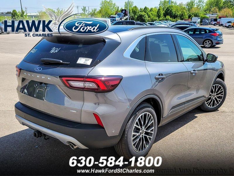 2024 Ford Escape Plug-In Hybrid photo 4