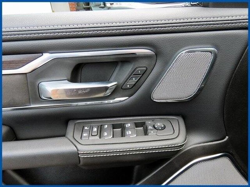 New 2025 RAM 1500 LaramieImage 12