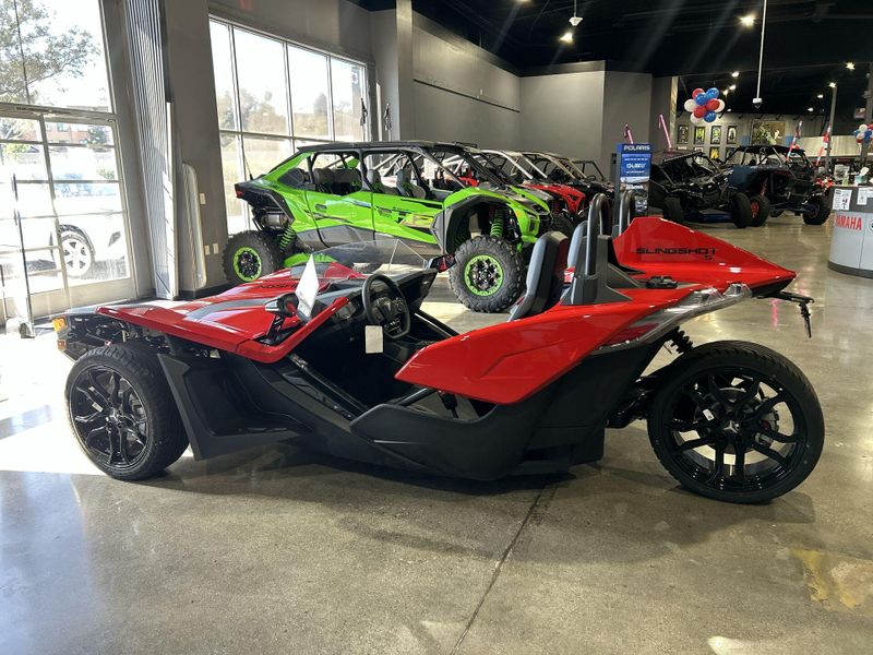 New 2025 Polaris SLINGSHOT S AUTODRIVE Image 13