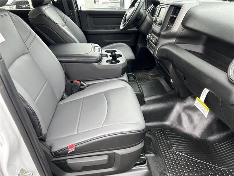 New 2023 RAM 2500 Tradesman Crew Cab 4x2 8