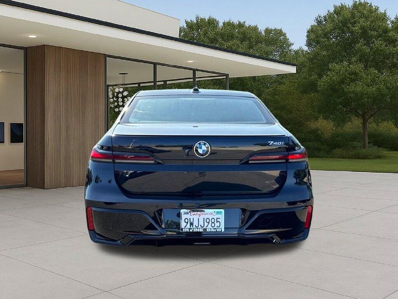 Used 2026 BMW 7 Series 740iImage 10