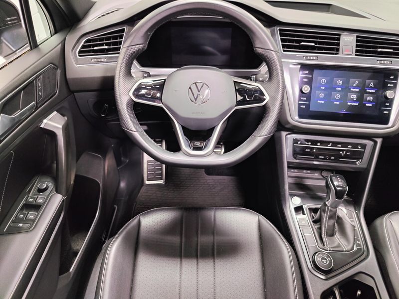 Used 2023 Volkswagen Tiguan AWD SE R-Line Black w/SunroofImage 20