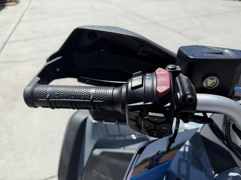 New 2025 CFMOTO CFORCE 1000 TOURING Image 7