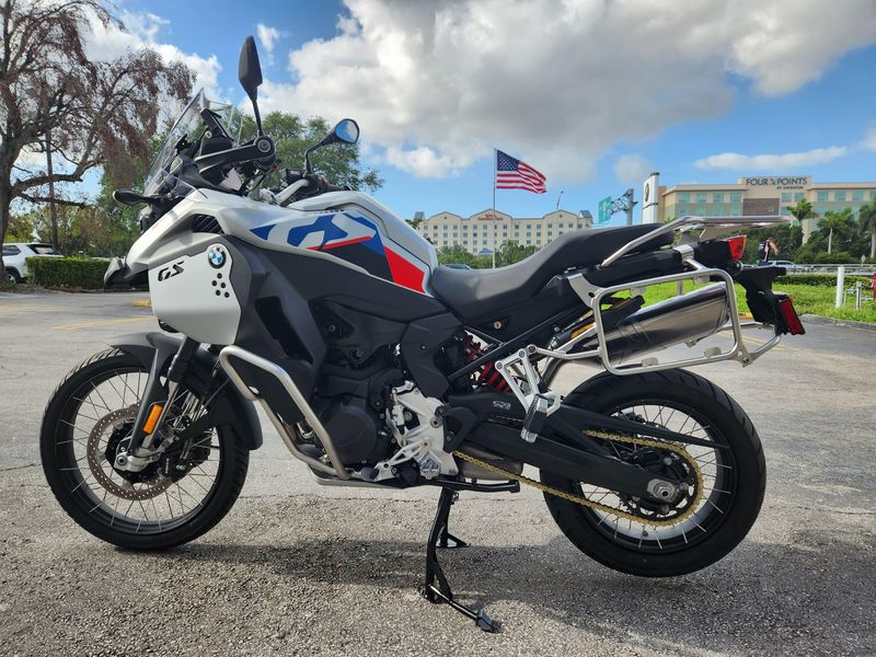 2024 BMW F900GSADVENTURE Image 1