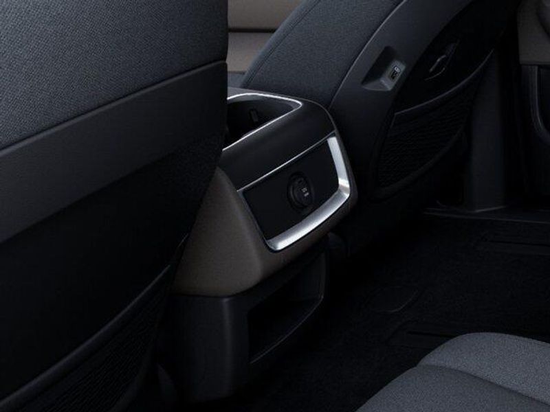 New 2027 Kia Carnival LXImage 27