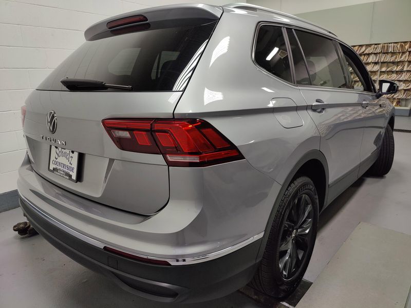 2024 Volkswagen Tiguan SE w/3rd Row SeatImage 9