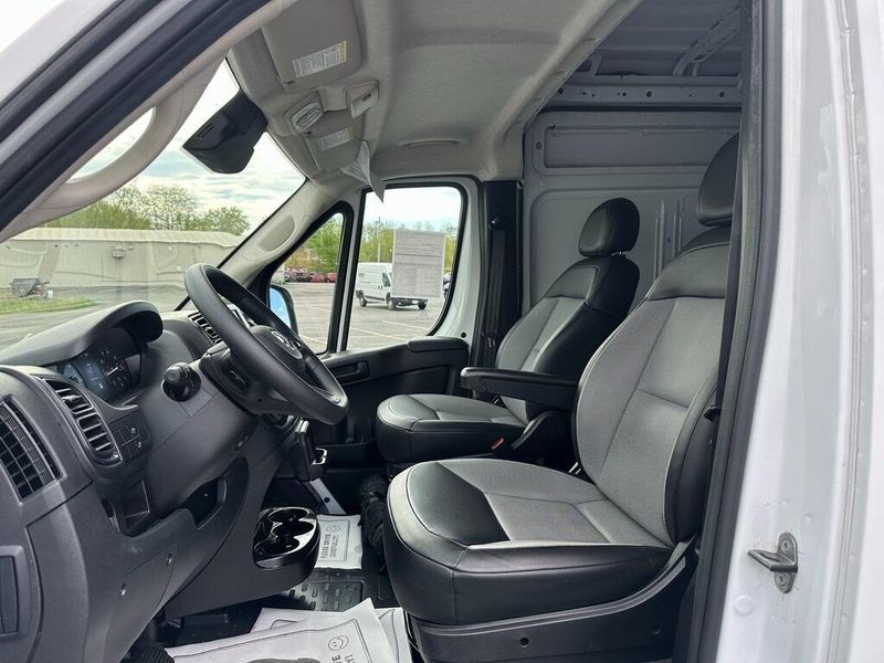 2023 RAM ProMaster 2500 High RoofImage 19