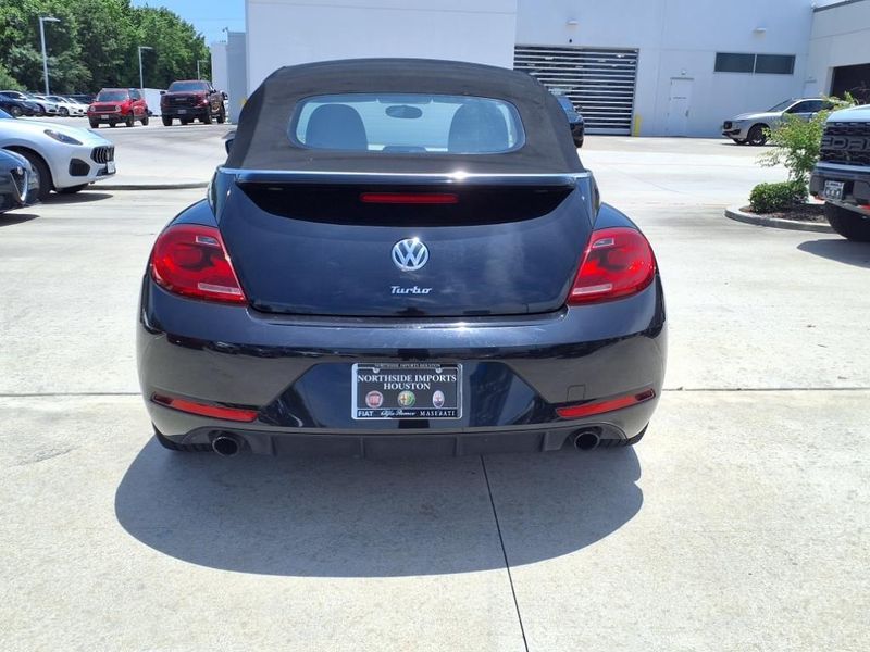 2014 Volkswagen Beetle 2.0T R-LineImage 10