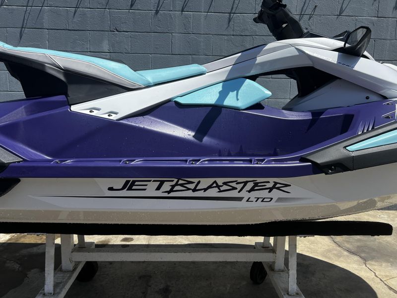 2025 Yamaha JETBLASTER LTD Image 3