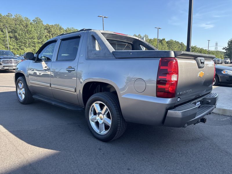 Used 2012 Chevrolet Avalanche 1500 LTImage 3