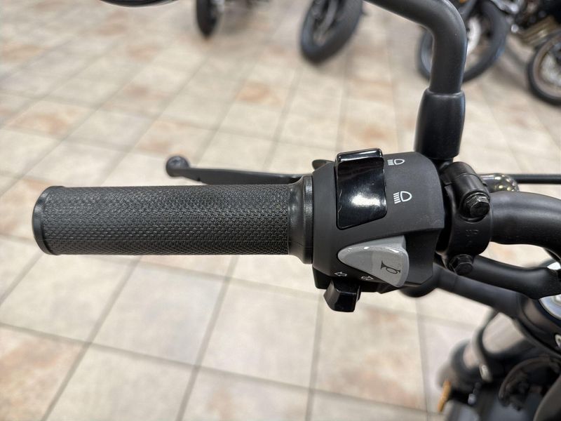 New 2026 Honda REBEL 300 E-CLUTCH Image 22