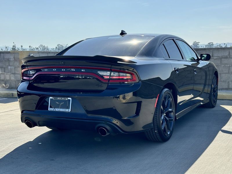 2019 Dodge Charger R/TImage 12