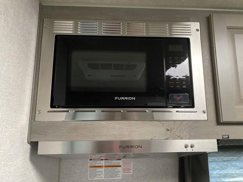 New 2025 ARCTIC FOX 811 W/Gen Image 9