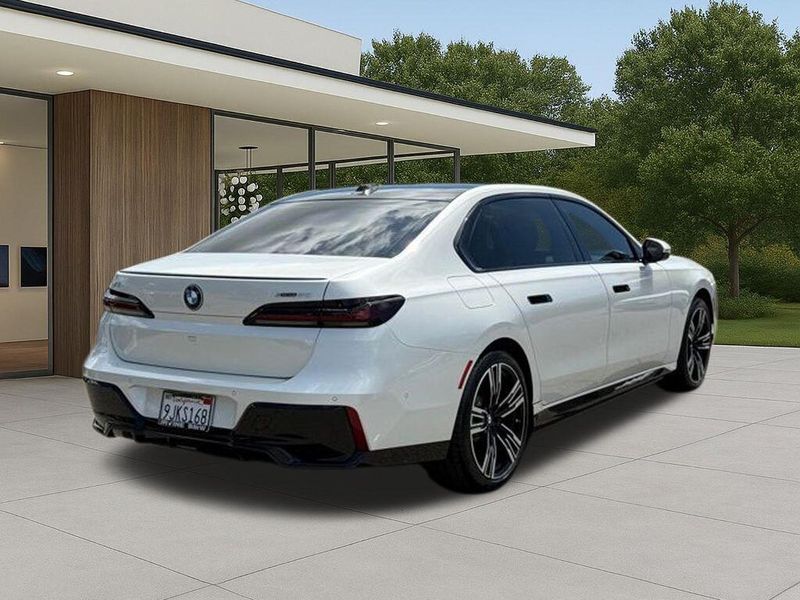 Used 2024 BMW i7 xDrive60Image 8