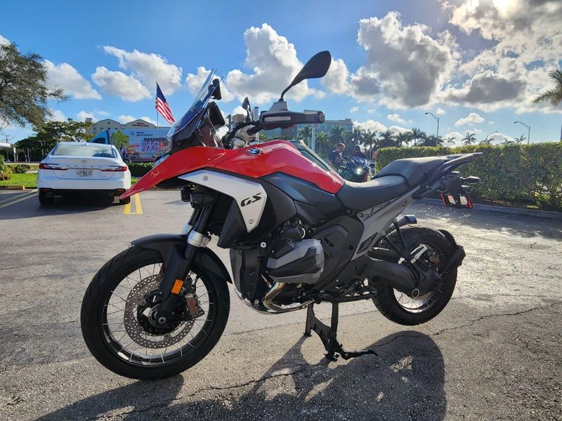 2026 BMW R 1300 GSImage 4