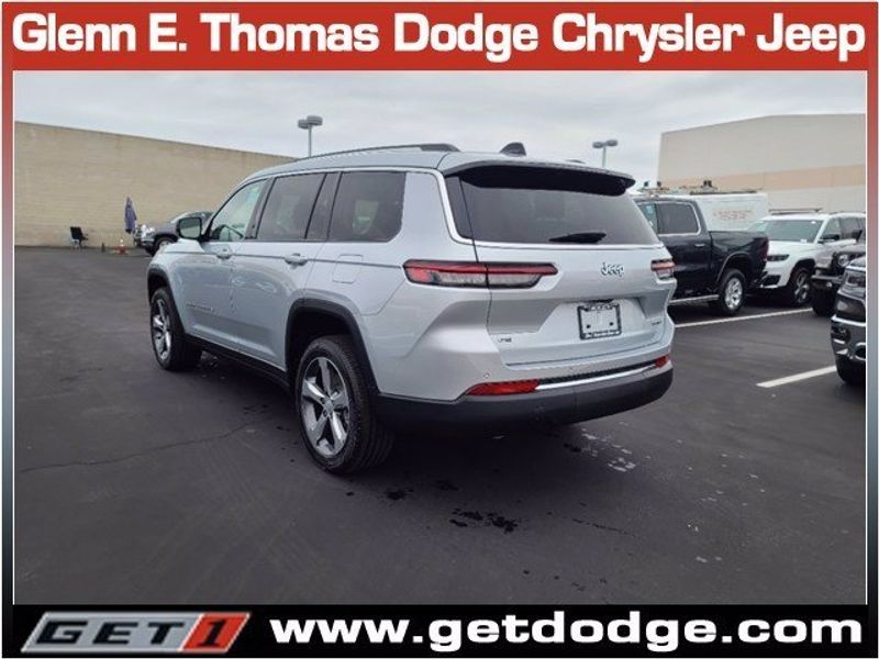 2021 JEEP Grand Cherokee L Limited 4x2Image 6