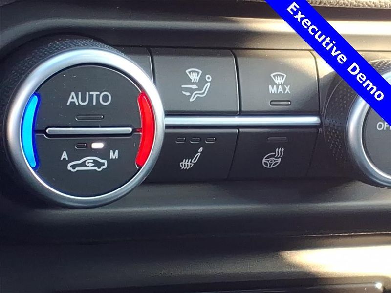 New 2025 Alfa Romeo Giulia RwdImage 23