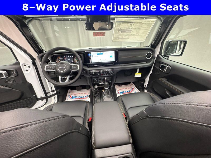 2025 Jeep Wrangler 4-door SaharaImage 8