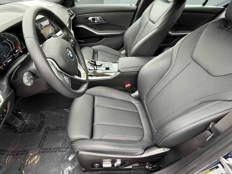 2022 BMW 3 Series 330iImage 17