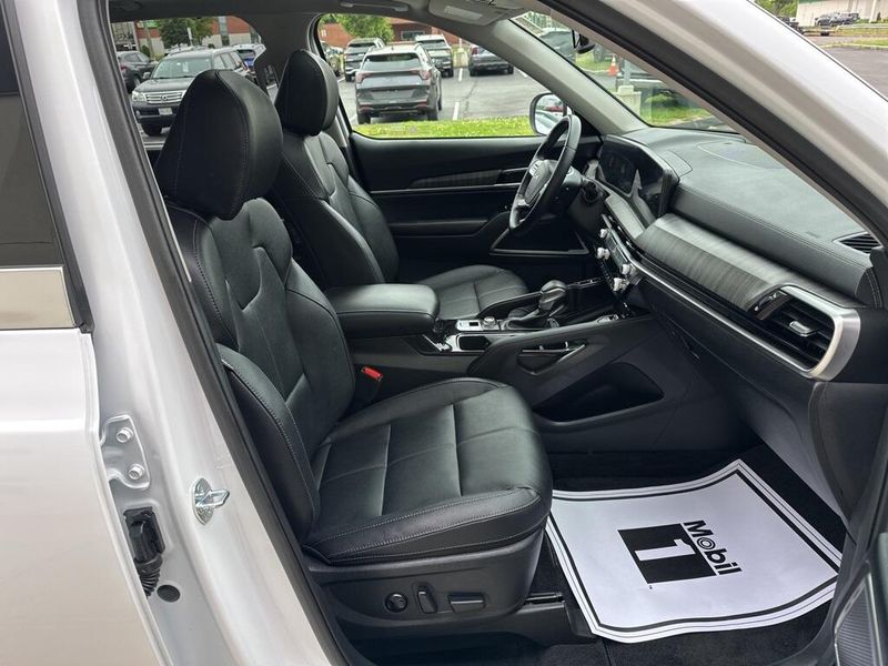 2025 Kia Telluride EXImage 16