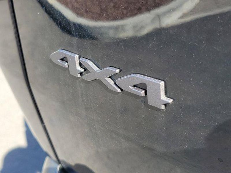 New 2026 Jeep Cherokee Overland 4x4