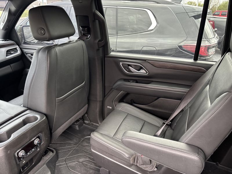 Used 2022 Chevrolet Suburban Z71Image 23