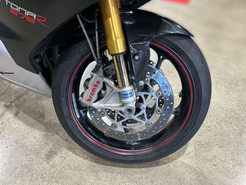 2017 Triumph DAYTONA 675 R Image 26