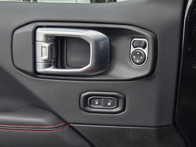 New 2026 Jeep Wrangler 4-door Rubicon X