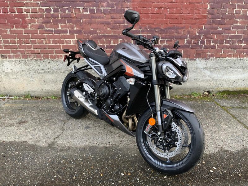 2025 Triumph STREET TRIPLE 765 RS 