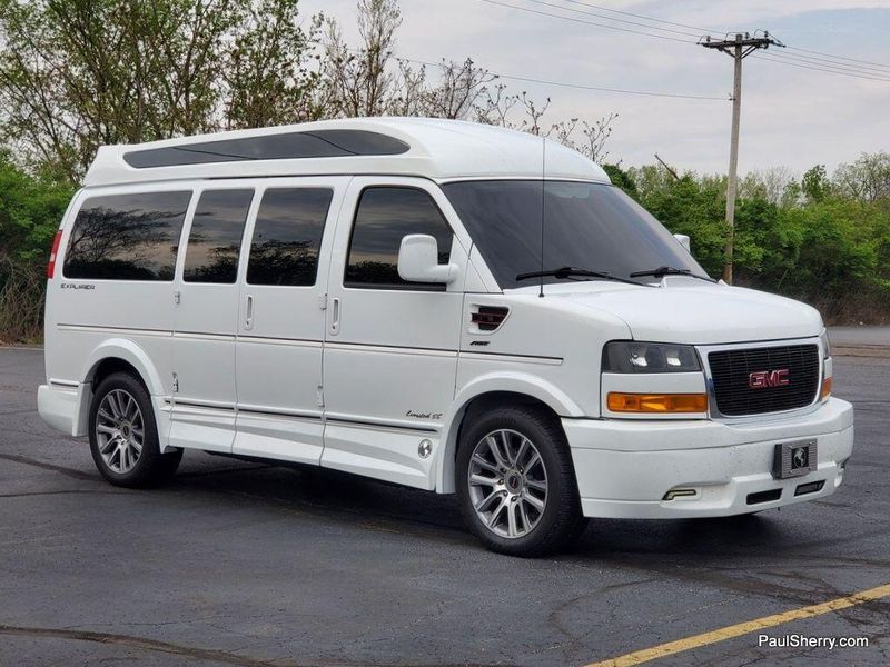 2022 GMC Savana Cargo Image 12
