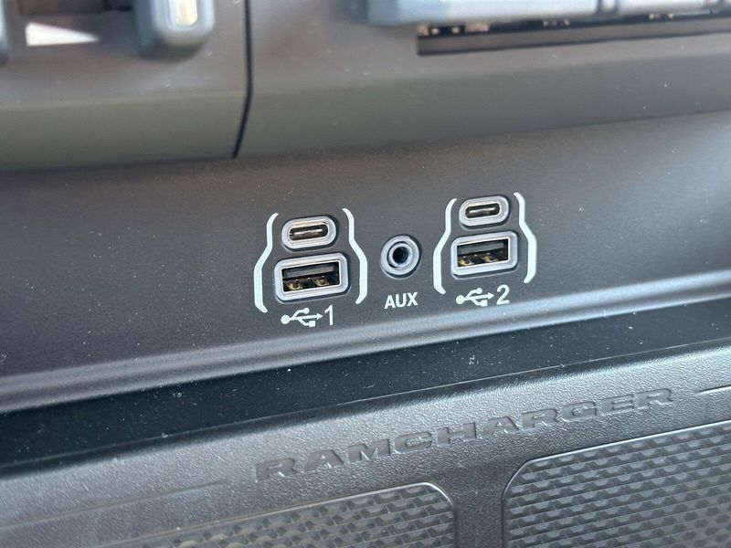 2025 RAM 1500 LaramieImage 22