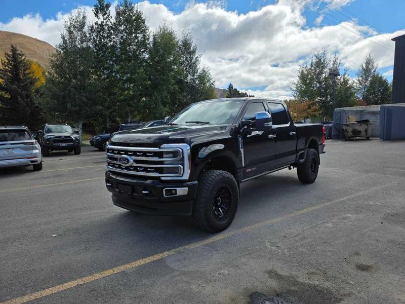 2024 Ford F-350 Platinum photo 3