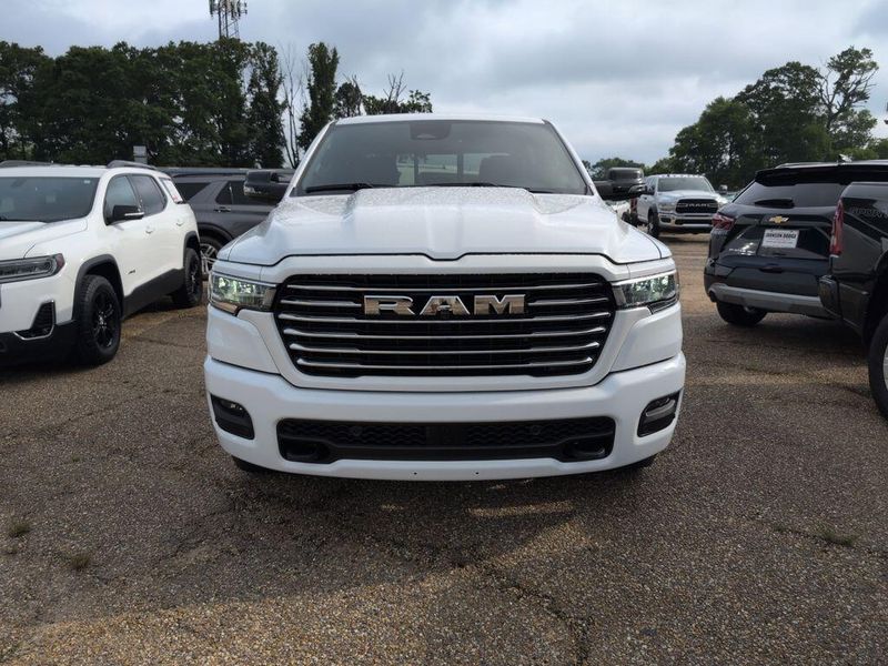 New 2025 RAM 1500 Laramie Crew Cab 4x4 5