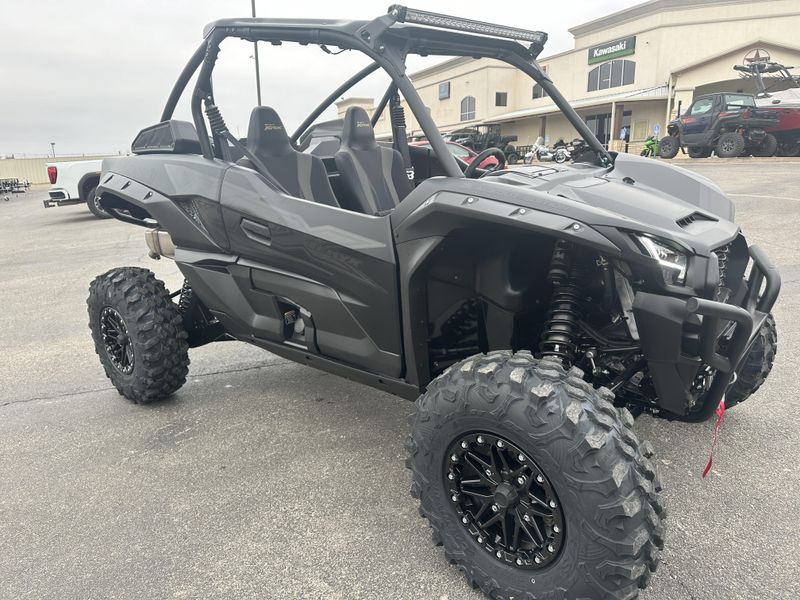 2025 Kawasaki TERYX KRX 1000 BLACKOUT EDITION MATTE SPARK BLACKImage 7