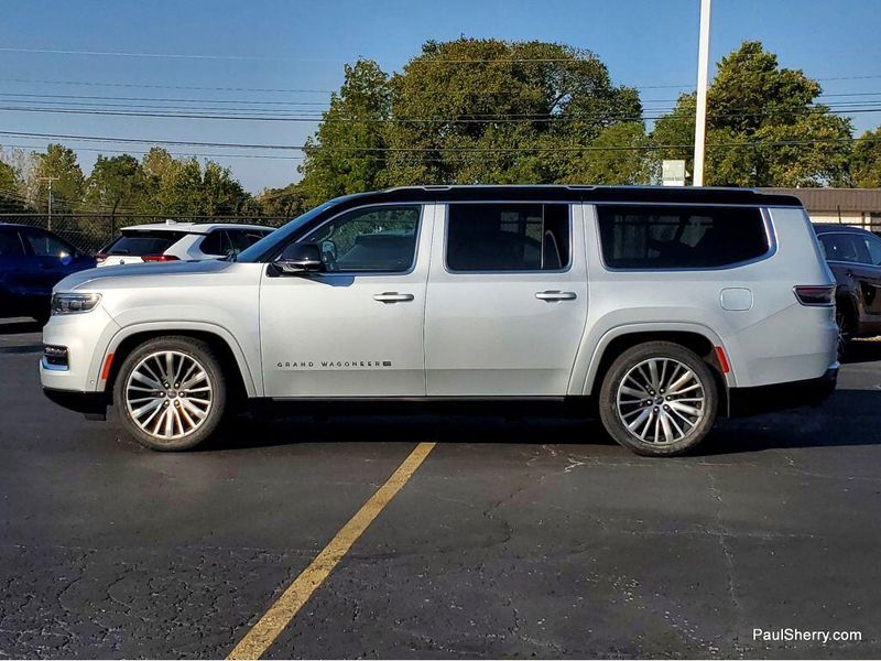 2024 Jeep Grand Wagoneer L III photo 11