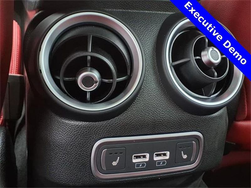 2025 Alfa Romeo Giulia Image 13