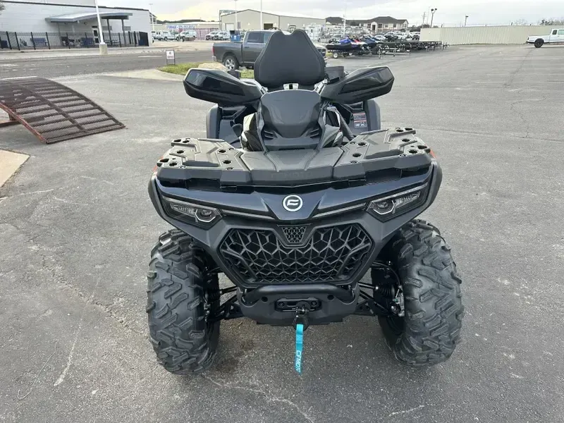 2025 CFMOTO CFORCE 1000 TOURING ZIRCON BLACK Image 8