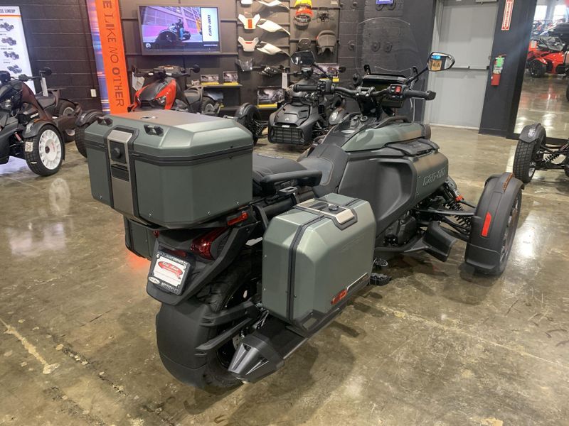 New 2025 Can-Am CANYON REDROCK Image 28