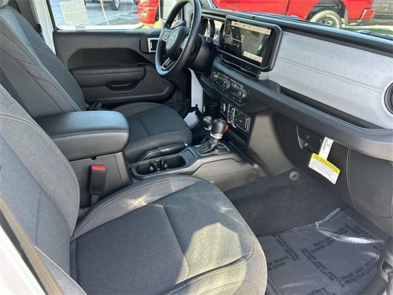 New 2026 Jeep Wrangler 4-door SportImage 12