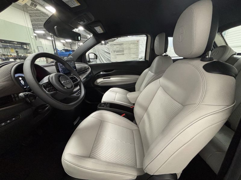 New 2025 Fiat 500e Giorgio Armani Collector