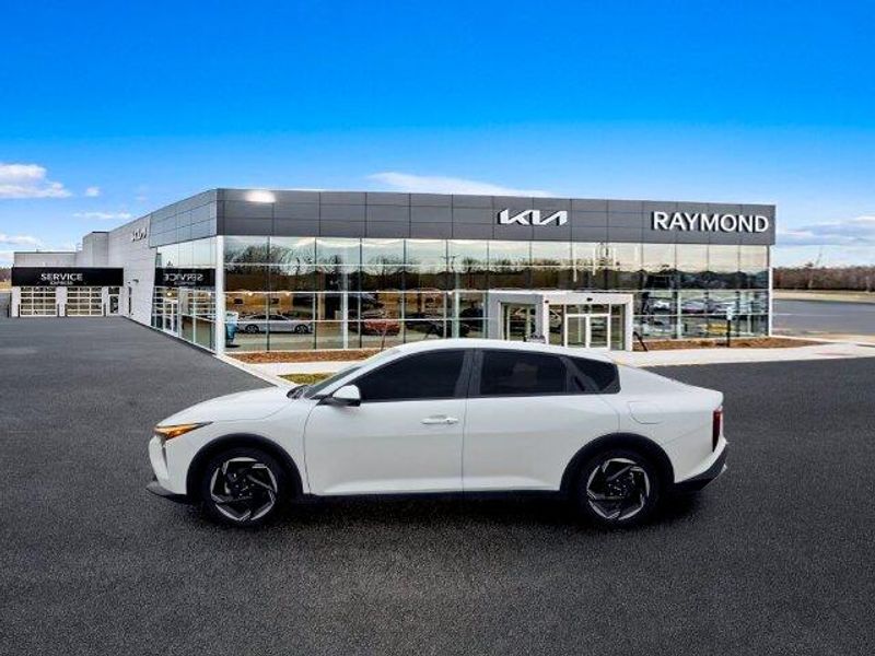 Used 2025 Kia K4 EXImage 7